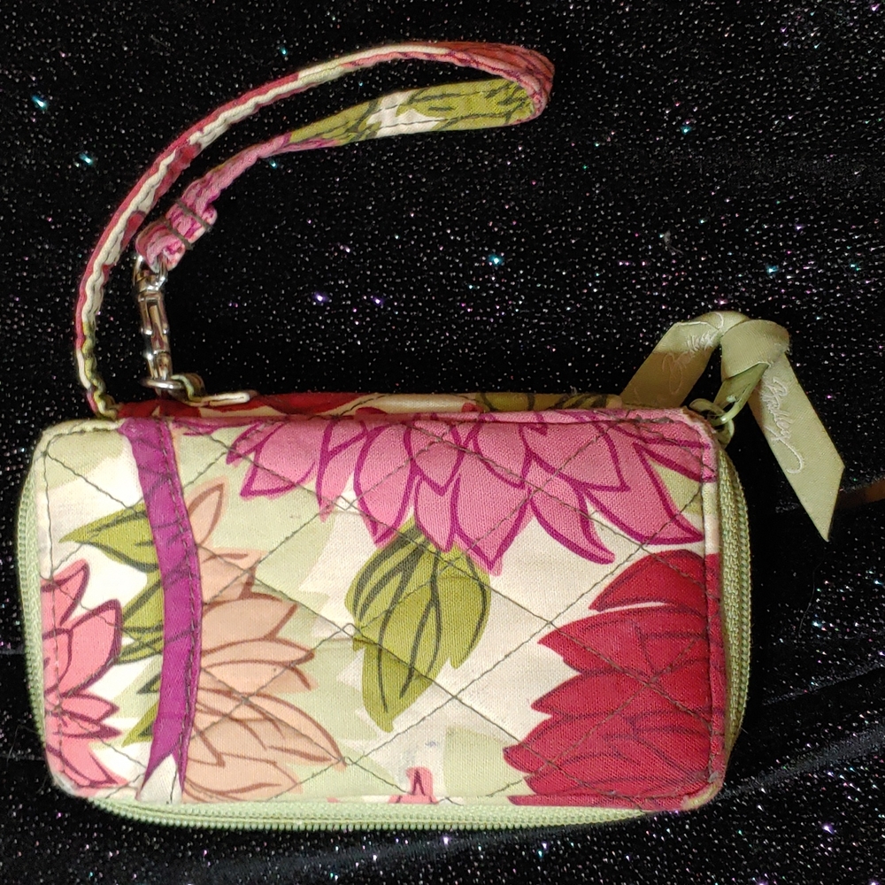 Vera Bradley Hello Dahlia Wristlet